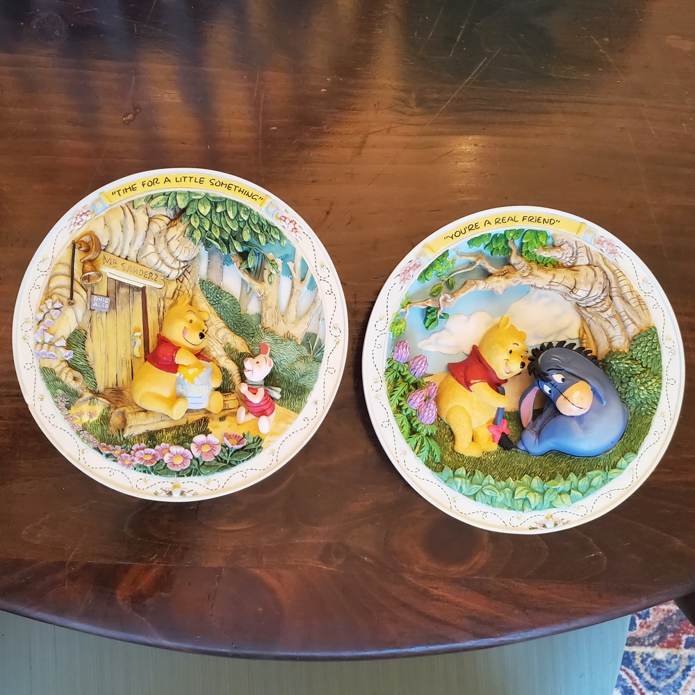 Winnie the Pooh Decorative Plates Set Of 2
